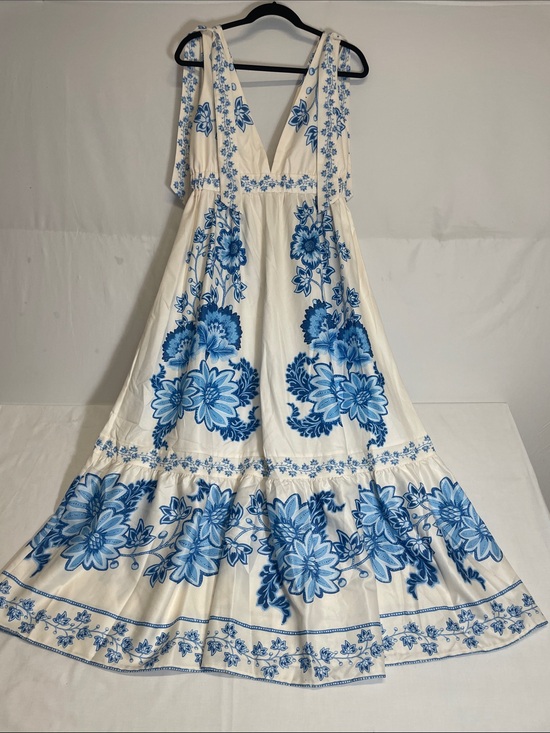 Source Unknown Dresses & Skirts - White & Blue Floral Maxi Dress with V-Neck Plunge Farm Rio like- No Tags!
